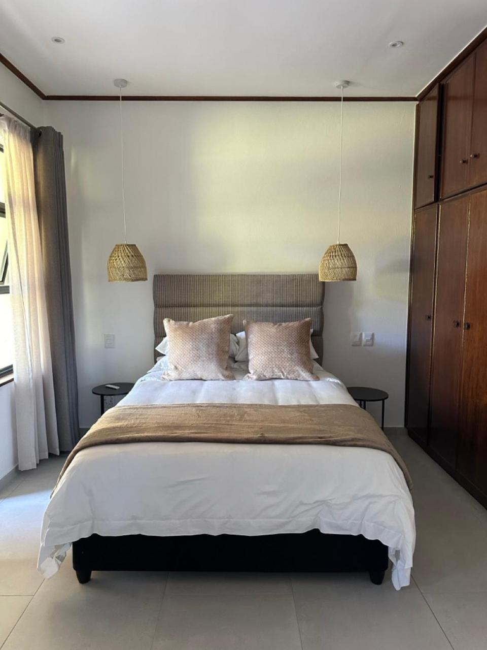 Somer House Guest Suites Somerset West Exterior foto
